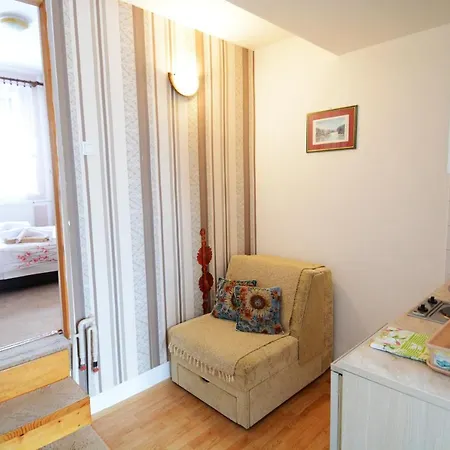 Apartment Jeca *